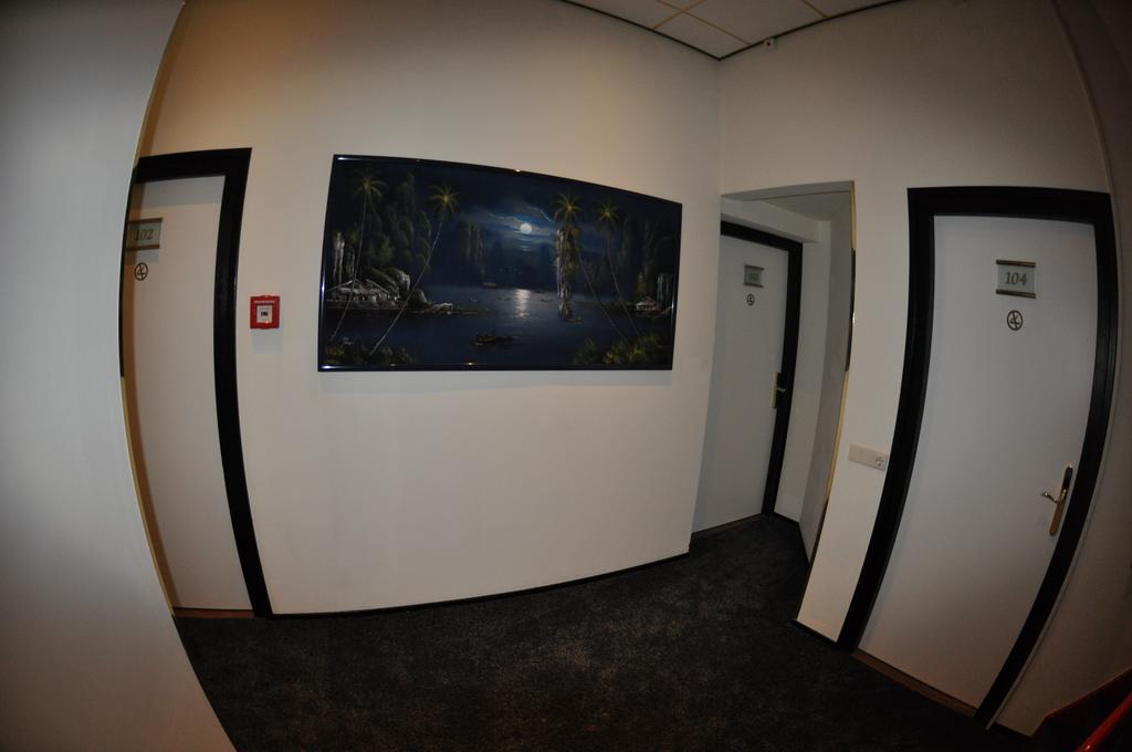 מידלבורג Budget Hotel Le Beau Rivage מראה חיצוני תמונה