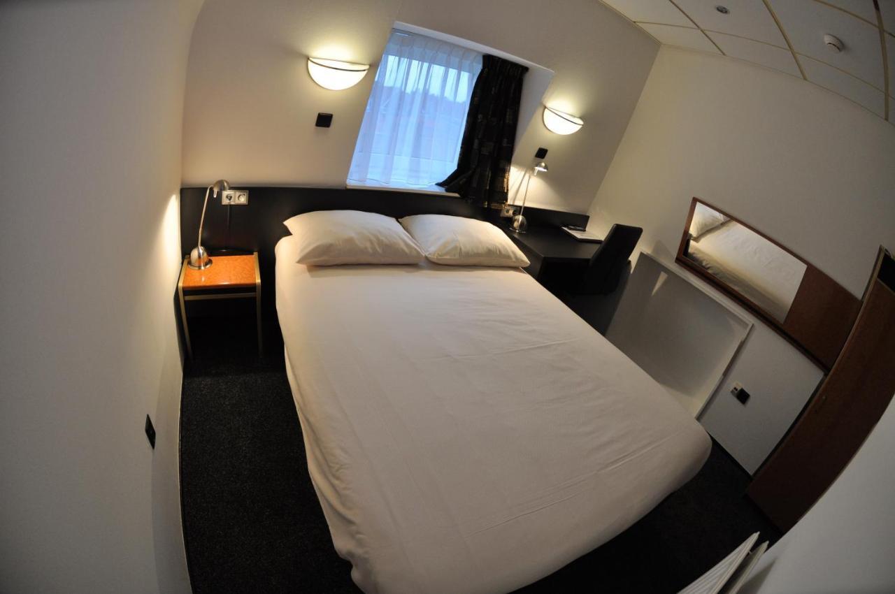 מידלבורג Budget Hotel Le Beau Rivage מראה חיצוני תמונה