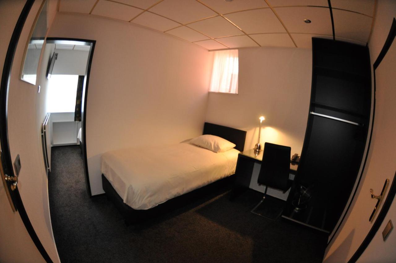מידלבורג Budget Hotel Le Beau Rivage מראה חיצוני תמונה