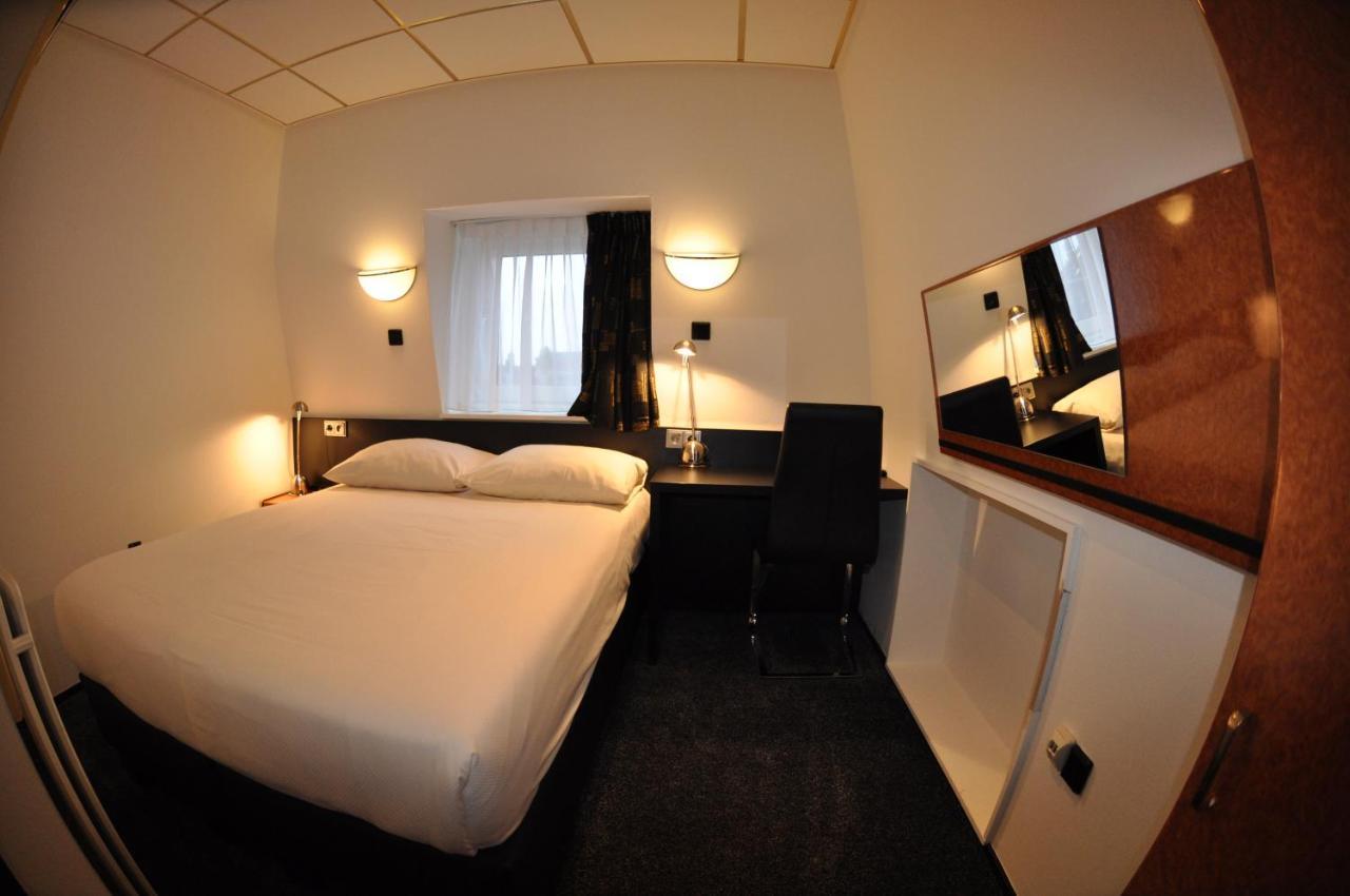 מידלבורג Budget Hotel Le Beau Rivage מראה חיצוני תמונה